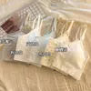 Ropa interior de algodón estampada en stock para niñas, adecuada para estudiantes de secundaria y preparatoria, camiseta deportiva transpirable con copas fijas a prueba de impactos