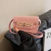 Bolsa Infantil 2024 Nova Sensação de Alto Padrão Padrão Lichia Mini Bolsa Quadrada Estilo Ocidental Bolsa Transversal Feminina Bolsa Vermelha Bolsa Feminina