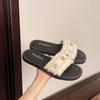 Zapatillas estilo Chanel de estilo francés para mujer, atuendo de verano 2025, nuevo estilo, moda de celebridad de internet, sandalias planas de playa con pedrería