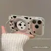 Adecuado para funda de teléfono Apple 17 Pro Max, estilo caricatura con sensación de alta gama, con soporte, iPhone 16 Pro, múltiples perros manchados
