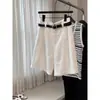Shorts Brancos de Seda de Gelo de Perna Larga para Mulheres, Verão Plus Size, Petite, Calças Casuais Largas de Cinco Pontos, Muito Estilosos e Versáteis