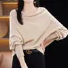Suéter de tricô feminino novo, de caimento solto, com mangas morcego, para outono e inverno, com design estiloso e gola ombro a ombro moderna