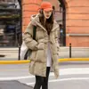 Chaqueta de plumón de longitud media para mujer, Nuevo estilo Invierno 2025, Plumón de pato, Abrigo con capucha estilo coreano, Chaqueta de plumón de pato estilo coreano