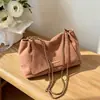 Bolsa Transversal de Moda Feminina de Nicho 2026 Verão Nova Bolsa de Ombro com Corrente Camurça Elegante Bolsa Transversal de Ombro Único