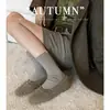 Versión de lana que aumenta la altura oculta~Zapatos planos peludos cómodos de estilo coreano, dulces, literarios, modernos, para mujer, otoño e invierno