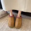 Zapatillas de Media Bota Cerradas de Felpa Estilo Étnico Antideslizantes Suela Gruesa Invierno Botas de Algodón Botas de Nieve para Mujer Zapatillas de Algodón con Felpa Adicional Zapatos de Algodón 2026
