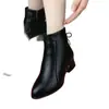 Nueva colección de invierno 2026: Botines versátiles de tacón grueso, forrados de felpa, con suela suave, de media pantorrilla para mujer, con detalle de lazo, estilo casual y punta fina, parecidos a las botas Martin