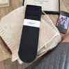 Calcetines Zhuji, Calcetines para Mujer de Todas las Estaciones, Calcetines de Algodón Versátiles de Color Sólido Sin Costuras, de Caña Media, Estilo Coreano Ins, Venta al por Mayor