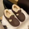 Sapatos Birkenstock Pelúcia Feijão Sola Grossa Retrô Feminino Inverno 2026 Estilo Coreano Novos Sapatos de Algodão Pelo Slip-on Quentes