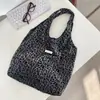 6227 Nova Bolsa Retrô com Estampa de Leopardo para Mulheres, Bolsa de Ombro Versátil Casual de Grande Capacidade, Bolsa Tote Elegante para o Dia a Dia