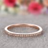 Zhen Rong desea una gran oferta. Nuevo anillo explosivo de pareja de AliExpress. Anillo de diamantes de una sola fila para mujer, chapado en oro rosa.