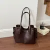Bolsa de mano grande de moda casual transfronteriza para mujer, nuevo modelo 2026, elegante y estilosa para el uso diario, bolso de hombro