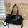 Bolsa Retrô de Grande Capacidade para Verão Feminina de Ombro 2026 Nova Bolsa Simples Almofada Casual de Ombro Único Transversal