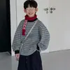 Pantalones de Chándal con Forro Polar para Niños Cotton Little Shop Temporada de Finales de Otoño 2026 Nuevo Estilo Versátil Conjunto de Ropa Deportiva de Punto para Niños Versión Coreana