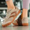 Nuevos zapatos de senderismo para exteriores 2026 para hombre, malla transpirable antideslizante, talla grande, horma ancha, versión coreana de los zapatos Forrest Gump para mujer