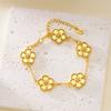 Pulsera de doble cara con cinco pequeñas flores de ciruelo de moda transfronteriza entre Europa y Estados Unidos, joyería de flores para el Día de San Valentín al por mayor