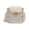 Bolsas para Celular para Mulheres, Nova Tendência de Nicho, Simples e Estilosas, Bolsa Saco de Ombro, Bolsa Transversal, Bolsa Quadrada Pequena com Fivela de Coração Atacado