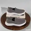 Zapatos Deportivos Slip-on Unisex Estilo Nuevo Primavera y Otoño Cómodos Transpirables Zapatos para Ancianos Ligeros Casuales Zapatos para Caminar Flyknit