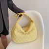 Bolso informal pequeño y fresco de moda de Internet Celebrant 2022, bolso de hombro simple con bordado de diamantes, bolso de mujer estilo occidental moderno.