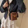 Bolso Retro de Alta Gama para Mujer 2025 Nueva Llegada Popular Versátil Bolso Cruzado para Teléfono Moda Elegante Portátil Pequeño Cuadrado