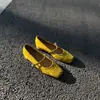 1038-2 Sapatos Baixos para Roupas de Exterior, Usados com Saias, Superfície Fosca, Tira Única, Sapatos Mary Jane de Couro Genuíno, Sola Macia, Sapatos de Bico Baixo com Uma Tira