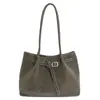 Bolsa Tote Retro Simples Versátil para Mulheres 2025 Inverno Nova Nicho Alta Qualidade Luxo Leve Ombro Único Bolsa de Axila