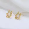 Nuevos Pendientes de Mariposa, Lujo Ligero, Nicho, Gama Alta, Pendientes Sencillos con Monturas de Concha Natural, Accesorios para Orejas de Moda y Versátiles