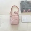 Nueva Bolso Cruzado Minimalista Texturizado de Shuai Mijia para Estudiantes Universitarias, Adecuado para Clases Casuales, Ir al Trabajo y Salidas Diarias