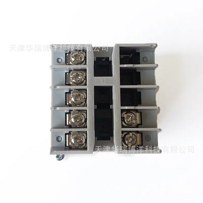 欧姆龙温控器E5CSL-RTC (1).jpg