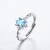 Anel Lemi Cruzado em Prata 925 com Diamante Azul Céu, Anel de Dedo Indicador Versátil de Luxo Leve de Nicho, Anel Ajustável da Moda