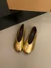 Zapatos Dorados de Abuela Estilo Coreano de Nicho Boca Baja Punta Redonda para Mujer 2026 Nuevos de Cuero Suave Suela Suave Slip-on para Viaje Zapatos Individuales