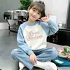 Camada base feminina com forro de fleece para outono e inverno, novo estilo 2026, gola redonda, moletom quente, blusa de manga longa raglan com blocos de cor para crianças mais velhas