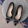 33 Sapatos de Salto Alto Estilo Francês de Tamanho Pequeno para Mulheres, Salto Fino, Novo Modelo Primavera e Outono 2026, Bico Fino, Strass, Boca Rasa, Confortável, Sapatos Individuais Pretos