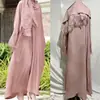 M189 # 4 Cores em Estoque Roupas Femininas Transfronteiriças Vestido Longo com Manga de Renda e Strass Vestido Malaio do Sudeste Asiático com Lenço