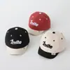 Gorras Infantiles Coreanas Estilo Urbano Gorra de Béisbol Primavera y Otoño Nuevo Color Bloque Letra Gorra Casual para Niños Protector Solar Gorra de Béisbol