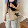 Bolsa tote casual versátil para trabalho e uso diário, novo modelo 2026, grande capacidade, design simples, bolsa de ombro feminina para o dia a dia com estampa de estrelas