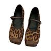 Zapatos de tacón bajo de un solo color con estampado de leopardo estilo francés para mujer, nuevos mocasines elegantes de gamuza Otoño 2025, zapatos Mary Jane de suela plana para uso en exteriores