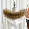 Acabamento de Pelo Sintético de Guaxinim para Jaquetas de Penas, Casacos de Algodão, Parkas e Jaquetas; Acessórios e Decorações para Vestuário com Gola de Pelo; Personalização Direta de Fábrica