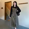 Vestido Negro Pequeño Estilo Hepburn para Mujer 2026 Primavera y Otoño Nuevo Vintage Cuello en V Largo Por Encima de la Rodilla Negro Elegante Vestido Falda Larga