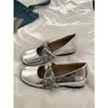 Zapatos de diseño retorcido con plataforma interna, nuevos zapatos Mary Jane de punta redonda y poco profundos para mujer, zapatos coreanos de verano 2026 estilo floral, suela suave, cómodos