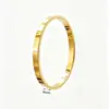 Pulsera Transfronteriza de Acero Inoxidable para Mujer, Pulsera de Joyería de Acero de Titanio, Estilo Sencillo Europeo y Americano, Joyería de Oro de 18K, Joyería Versátil de Lujo Ligero