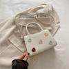 Bolsa decorativa de amor popular deste ano para mulheres 2024 outono nova versátil bolsa pequena de ombro bolsa pequena portátil para trabalho