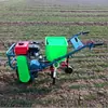 Sembradora de maíz autopropulsada a gasolina para parcelas pequeñas, una sembradora de maíz y aplicador de fertilizante combinados para zonas montañosas
