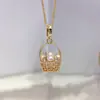 Cesta de Flores Pequenas Popular da Seiko Aurora Pérola Natural de Água Doce Fivela Universal Pingente Pérola Diamante Cintilante Corrente Clavícula Atacado