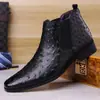 Exportación de Fábrica Transfronteriza Botas Cuadradas de Media Caña Patrón de Avestruz Bordado Retro Talla Grande para Hombre Botas de Caballero 38-48