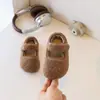 Sapatos Mary Jane Simples para Meninas Inverno Novo Feio Fofo Pão Sapatos de Algodão Crianças Sola Plana Sapatos com Pele Aveludada Moccasins