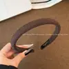 Diadema retro de alta calidad con dientes para otoño e invierno para mujer, diseñada para realzar la apariencia de la coronilla, nuevo estilo 2026, antideslizante, accesorio para el cabello versátil