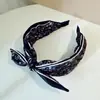 Nova Faixa de Cabelo Estilo Coreano Tecido Estampado Fashion Arte Geométrica Faixa de Cabeça de Aba Larga Pente de Cabelo com Laço para Sair para Mulheres