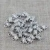Aleación plata Xizang colgante pequeño accesorios de joyería colgante pequeño material de aleación vintage cadena con nombre de la suerte tamaño pequeño hebilla de plata Xizang