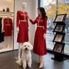 Vestido de punto de cuello redondo para otoño e invierno, vestido línea A que ciñe la cintura, capa interior roja para compromiso, vestido largo hasta la rodilla